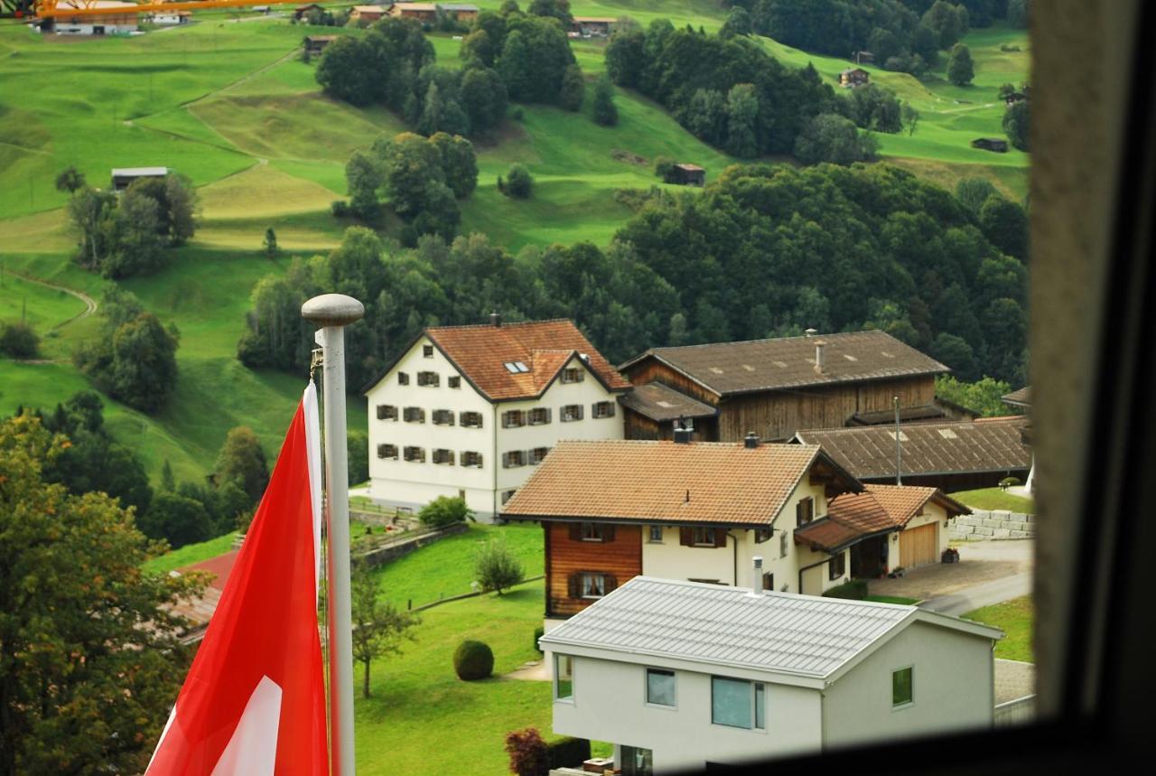 Romantic Room With Private Bathroom Saas im Prattigau المظهر الخارجي الصورة